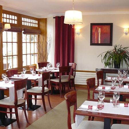 Hotel-Restaurant Le Normandie لوك-سور-مير المظهر الخارجي الصورة